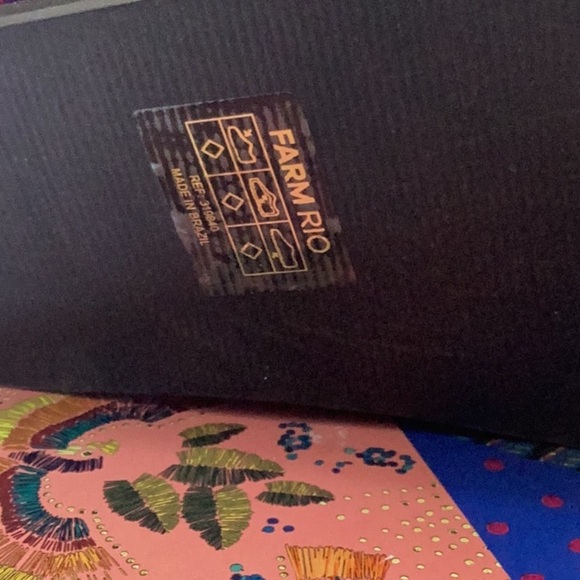 VEGAN LEATHER SANDAL
Farm Rio - Picture 8 of 12